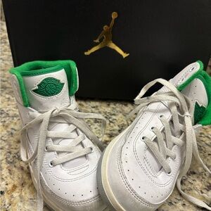 Jordan Kids Sneakers - White and Green